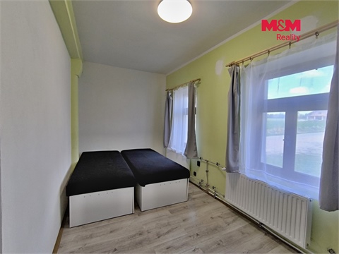 Prodej výrobního objektu, 1 393 m² 12