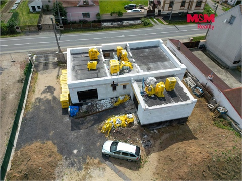 Prodej stavebního pozemku, 1 600 m² 2