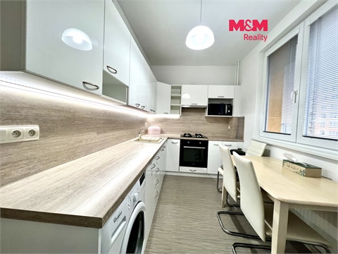 Pronájem bytu 3+1, 70 m² 0