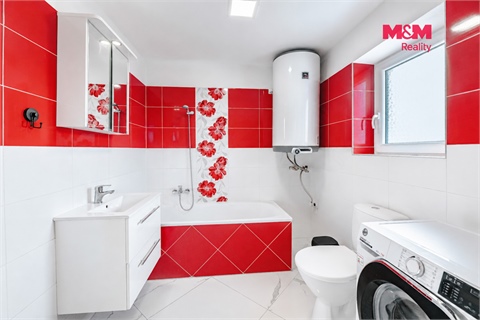 Prodej rodinného domu, 109 m² - 6