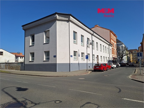 Pronájem kanceláře, 110 m² 0