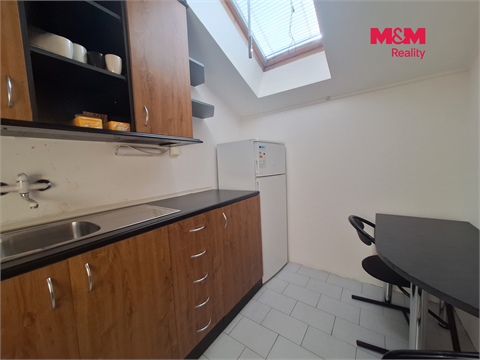 Pronájem kanceláře, 97 m² - 2