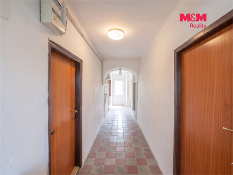 Prodej rodinného domu, 195 m² - 6