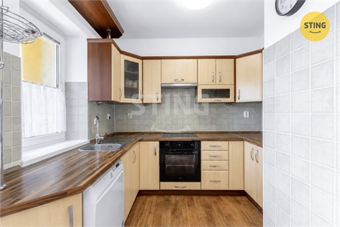 Prodej rodinného domu, 230 m² 6