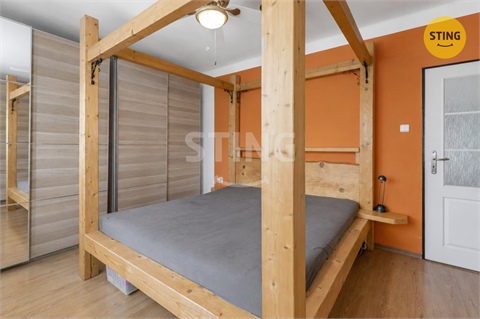 Prodej rodinného domu, 230 m² - 8