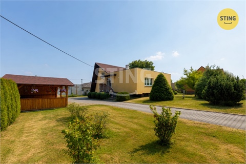 Prodej rodinného domu, 230 m² 0
