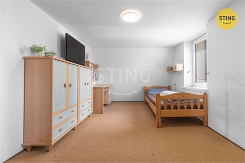 Prodej rodinného domu, 230 m² 14