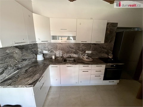 Prodej rodinného domu, 350 m² - 28