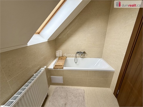Prodej rodinného domu, 350 m² 20