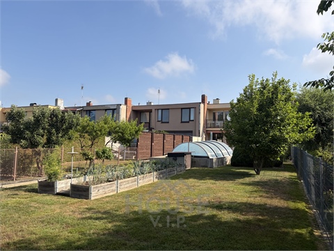 Prodej rodinného domu, 280 m² 2