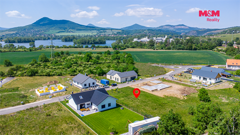 Prodej stavebního pozemku, 1 098 m² 2