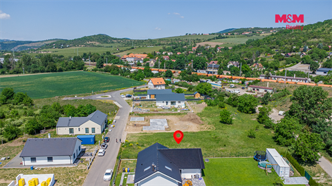 Prodej stavebního pozemku, 1 098 m² 8