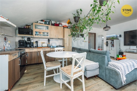 Prodej komerčního objektu, 1 952 m² - 24