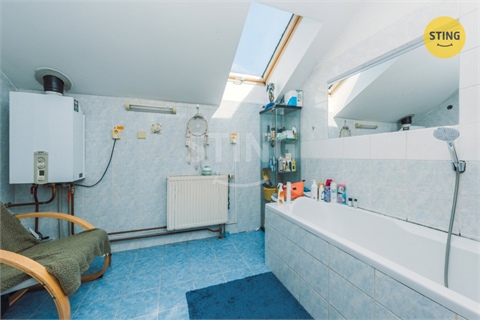 Prodej komerčního objektu, 1 952 m² 28