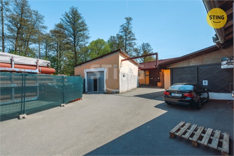 Prodej komerčního objektu, 1 952 m² - 8