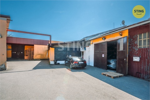 Prodej komerčního objektu, 1 952 m² - 6