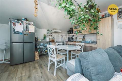 Prodej komerčního objektu, 1 952 m² 24
