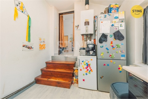Prodej komerčního objektu, 1 952 m² 18