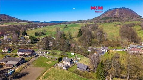 Prodej stavebního pozemku, 1 179 m² 0