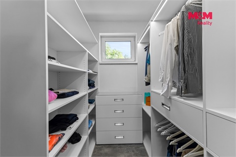 Prodej rodinného domu, 216 m² 12