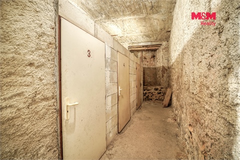 Prodej komerčního objektu, 560 m² 12