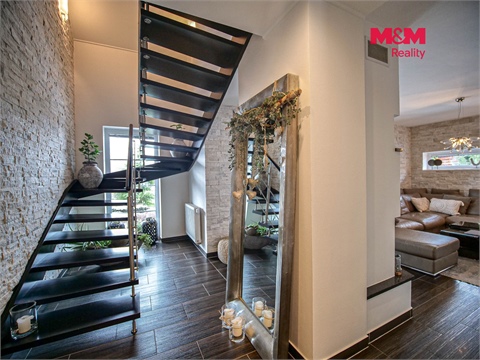 Prodej rodinného domu, 179 m² 10