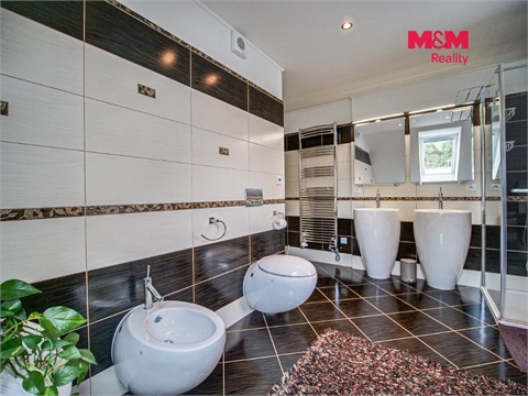 Prodej rodinného domu, 179 m² 24