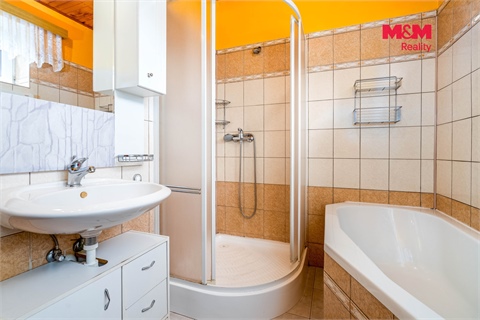Prodej rodinného domu, 174 m² - 6