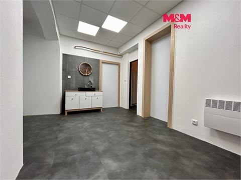 Pronájem obchodních prostor, 23 m² 0