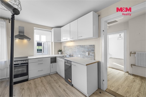 Prodej komerčního objektu, 172 m² 24