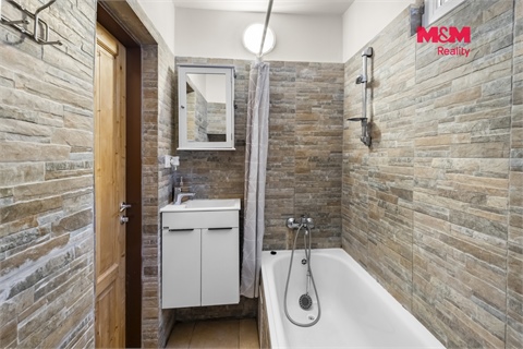 Prodej komerčního objektu, 172 m² - 14