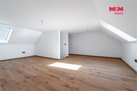 Prodej rodinného domu, 75 m² - 12