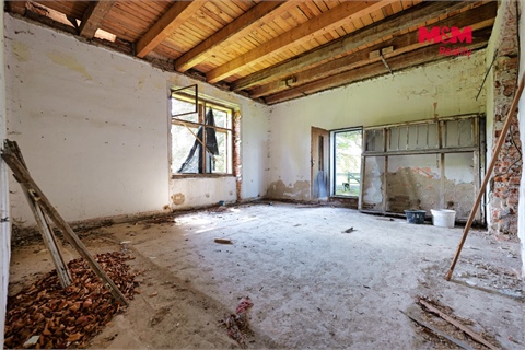Prodej komerčního objektu, 1 400 m² 28