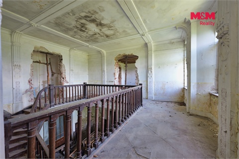 Prodej komerčního objektu, 1 400 m² 14