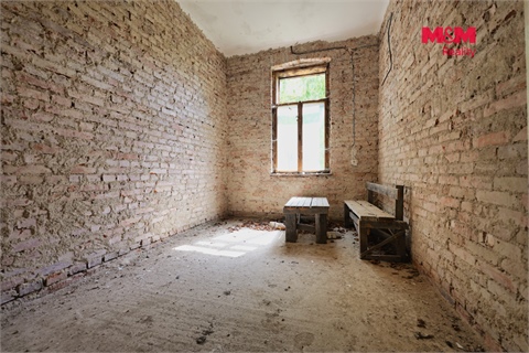 Prodej komerčního objektu, 1 400 m² 24