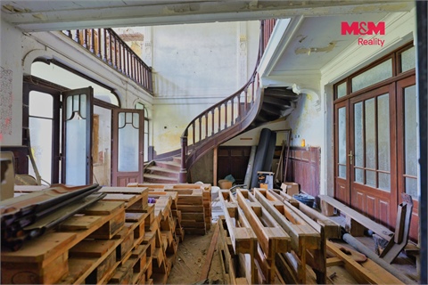 Prodej komerčního objektu, 1 400 m² 12