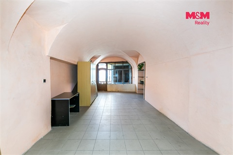Prodej rodinného domu, 285 m² - 10