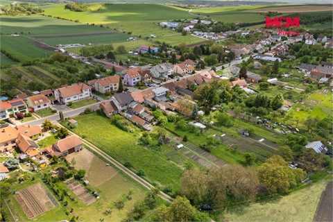Prodej stavebního pozemku, 1 718 m² 10