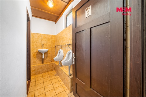 Prodej komerčního objektu, 795 m² 22