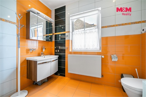 Prodej rodinného domu, 197 m² 12