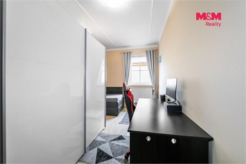 Prodej rodinného domu, 197 m² - 6