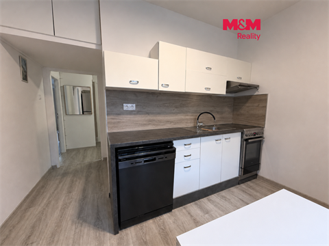 Prodej bytu 2+1, 58 m² 0