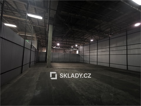 Pronájem skladu / haly, 465 m² - 0