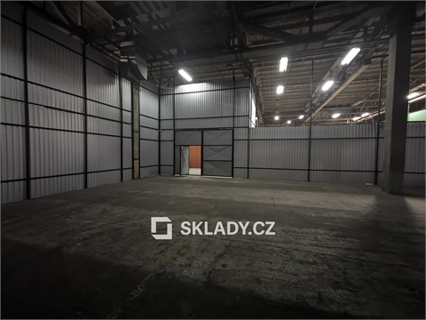 Pronájem skladu / haly, 465 m² - 2