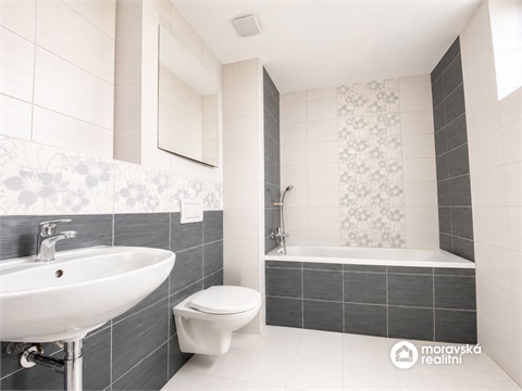 Pronájem bytu 1kk, 37 m² - 4