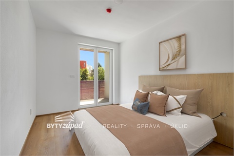 Pronájem bytu 3kk, 82 m² - 14
