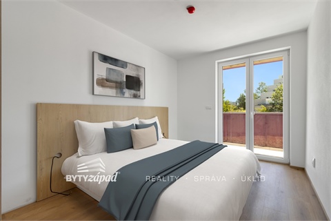 Pronájem bytu 3kk, 82 m² - 12