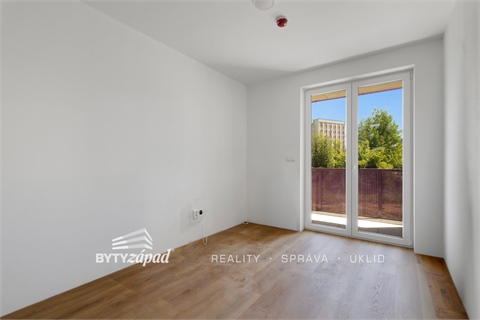 Pronájem bytu 3kk, 82 m² 8