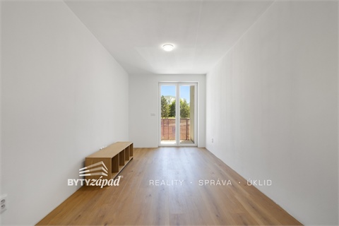 Pronájem bytu 3kk, 82 m² 2