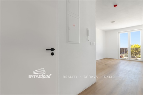 Pronájem bytu 1kk, 21 m² 16